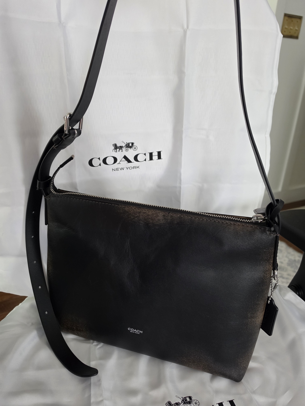 Coach Mott Messenger 33